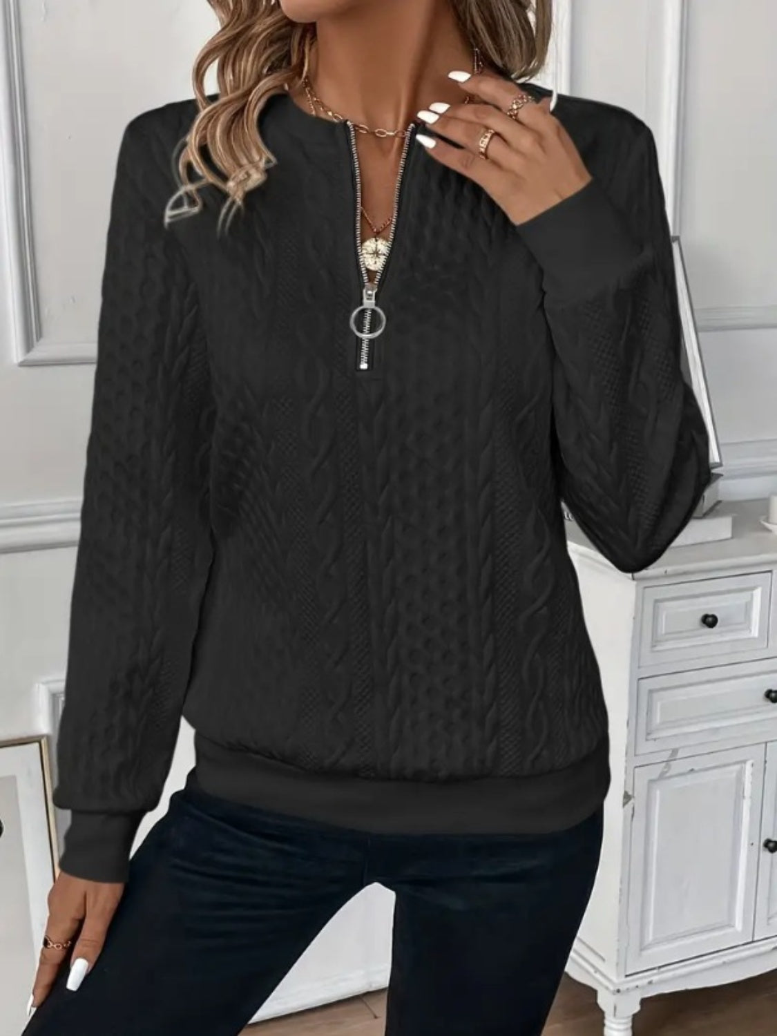 Women's Texture Half Zip Long Sleeve Sweatshirt | Comfortable and Versatile Sweater