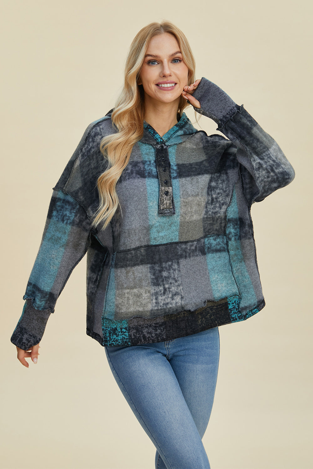 Women’s Oversized Plaid Hoodie with Dropped Shoulders and Pocket