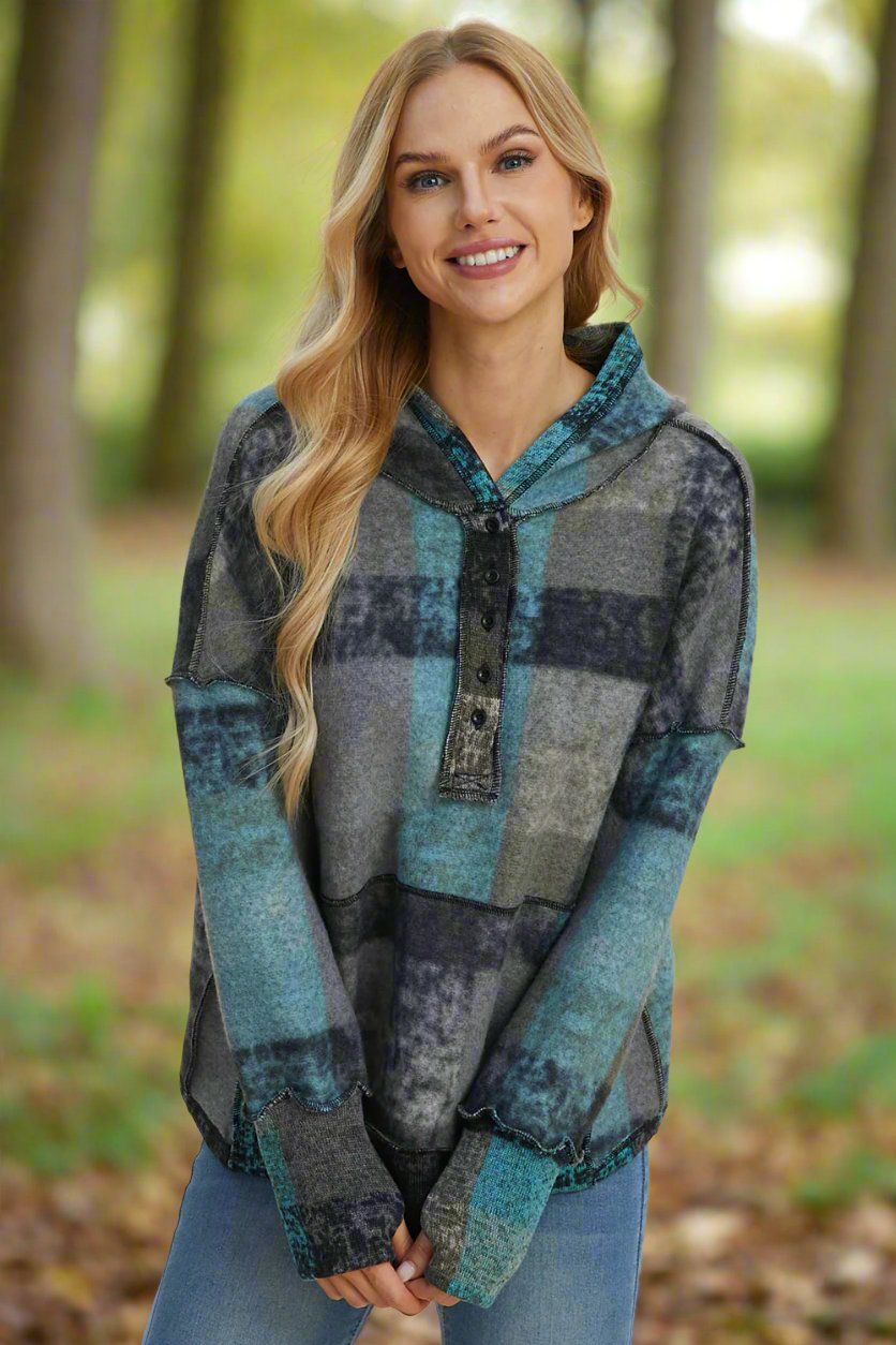 Women’s Oversized Plaid Hoodie with Dropped Shoulders and Pocket