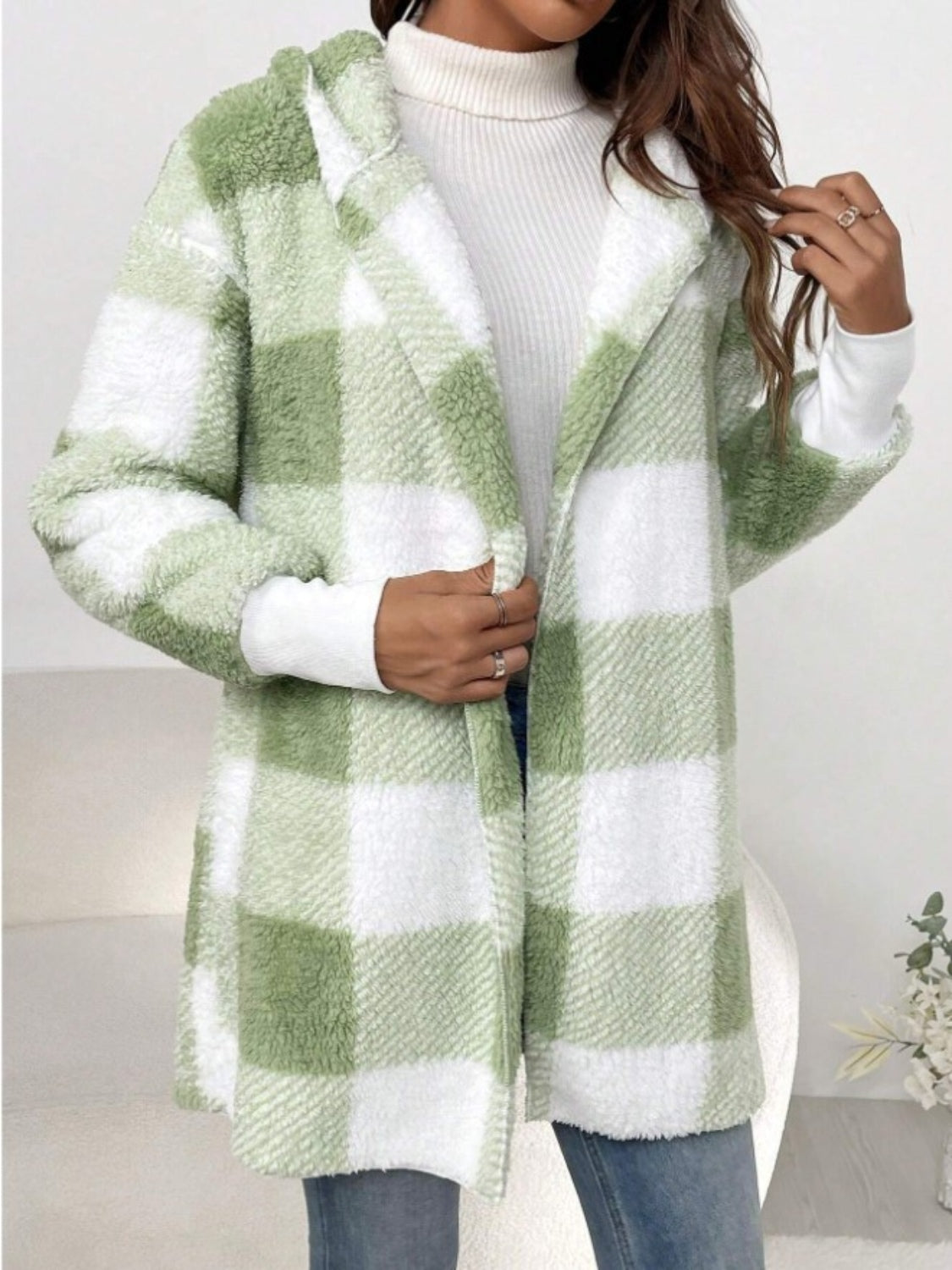 Women's Plaid Long Sleeve Hooded Coat with Comfortable Non-Lined Design