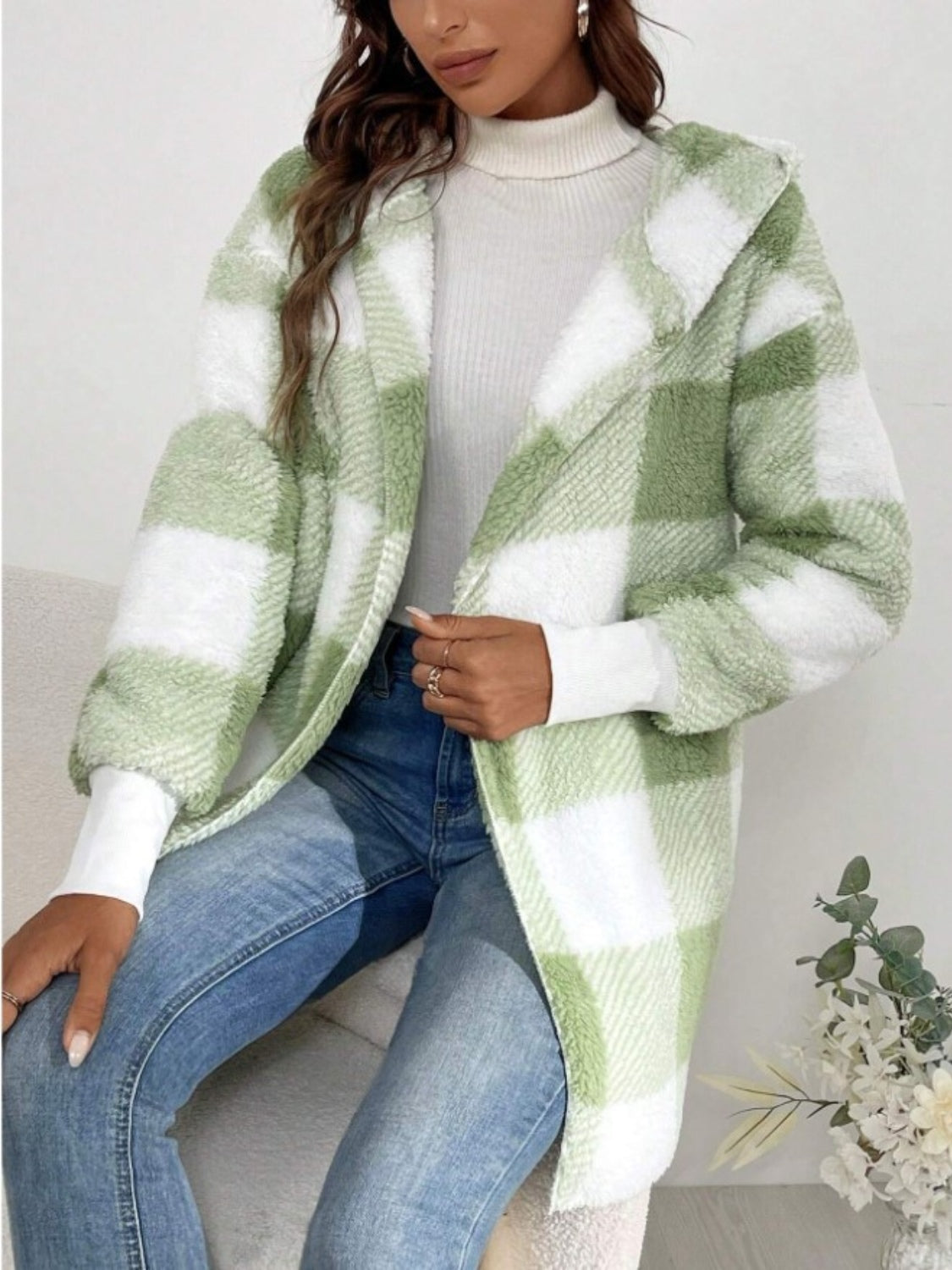 Women's Plaid Long Sleeve Hooded Coat with Comfortable Non-Lined Design