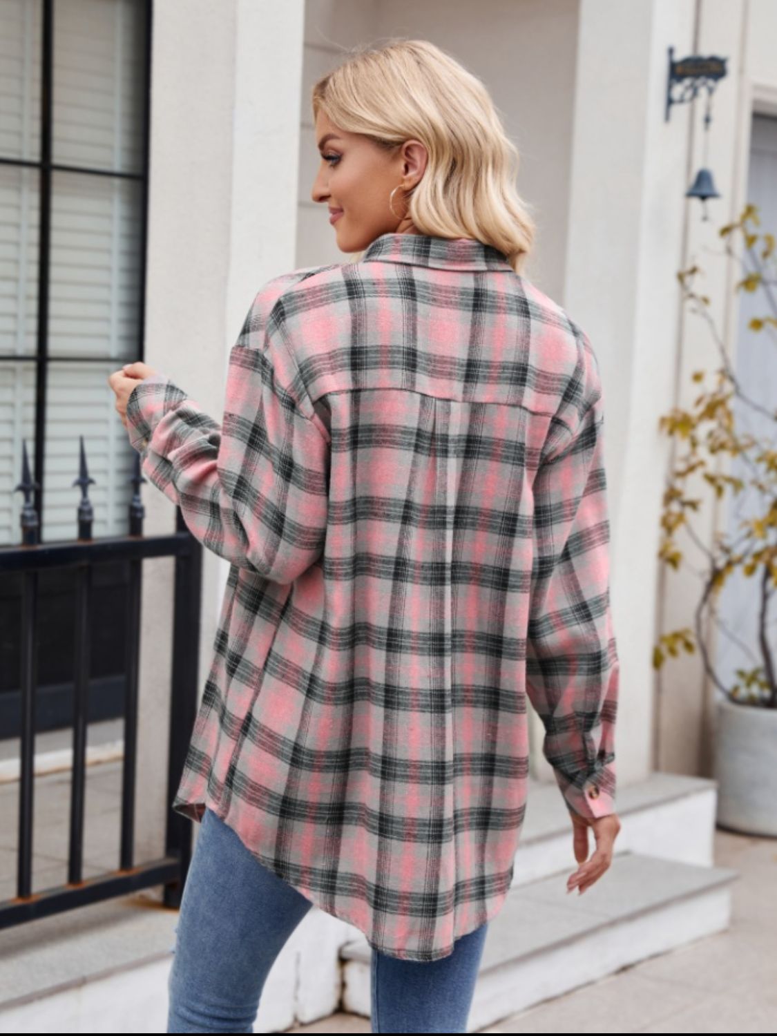 Women's Long Sleeve Plaid Shirt with Pockets - Stretchy Polyester Collared Button-Up