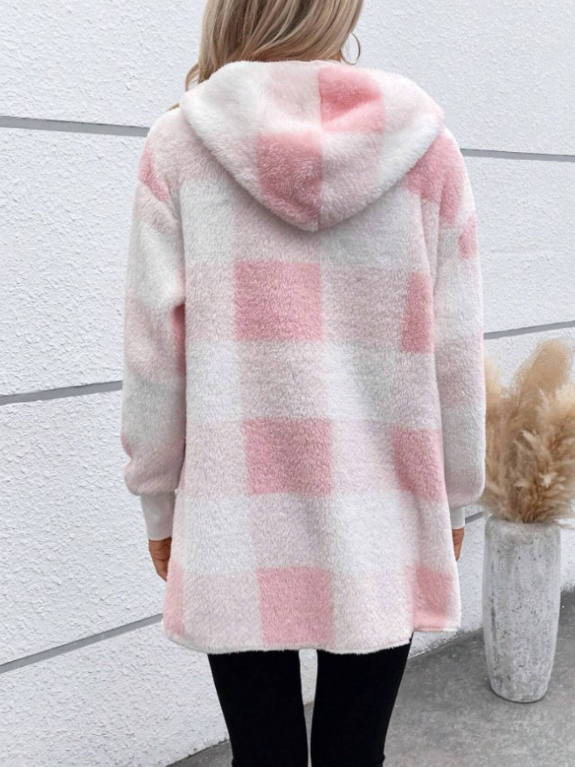 Women's Plaid Long Sleeve Hooded Coat with Comfortable Non-Lined Design