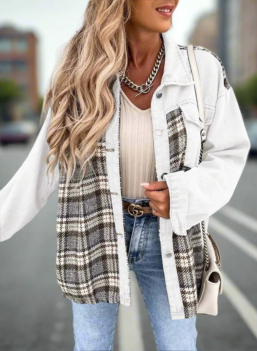 Women's Long Sleeve Plaid Jacket with Lapel Collar and Flap Pockets