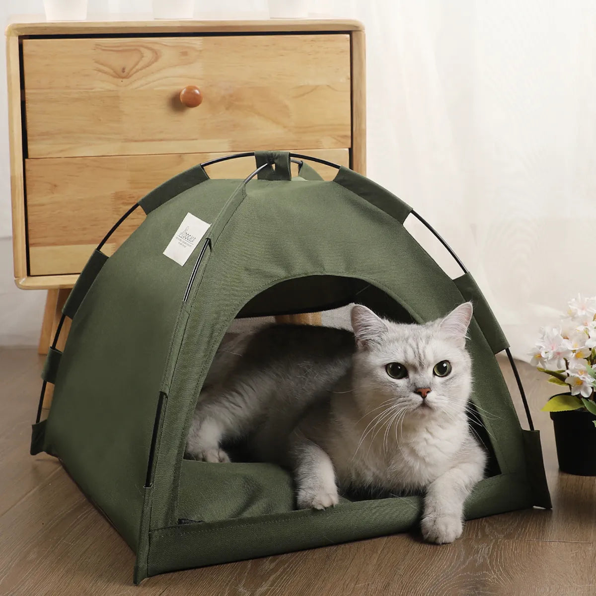 Super Cozy Pet Tent Bed - Warm - Breathable - Insulated Design for Furry Friends