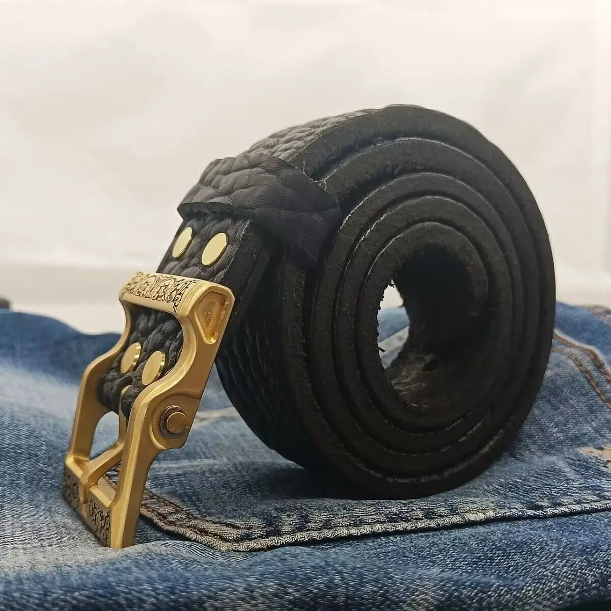 Handmade Leather Belt for Men - 3.8cm Thick Western Cowboy Belt with 7 Adjustable Holes and Gift Box Packaging