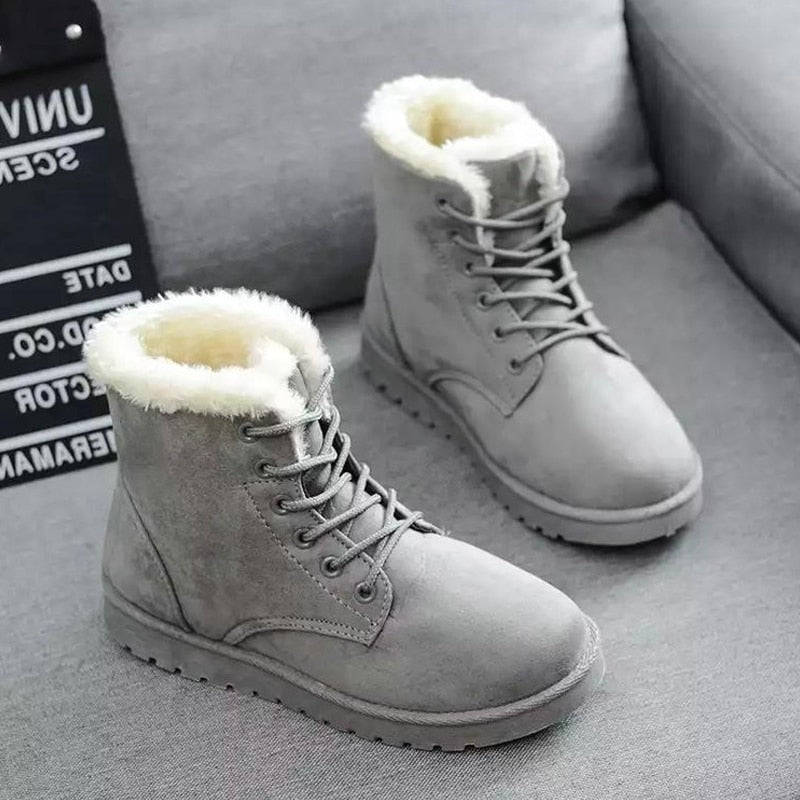 Warm and Stylish Women's Leather Lace-Up Snow Boots with Faux Fur Lining