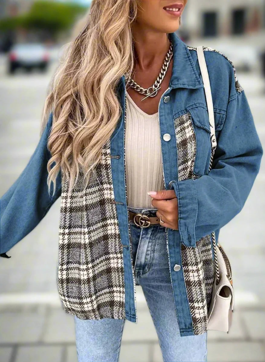 Women's Long Sleeve Plaid Jacket with Lapel Collar and Flap Pockets