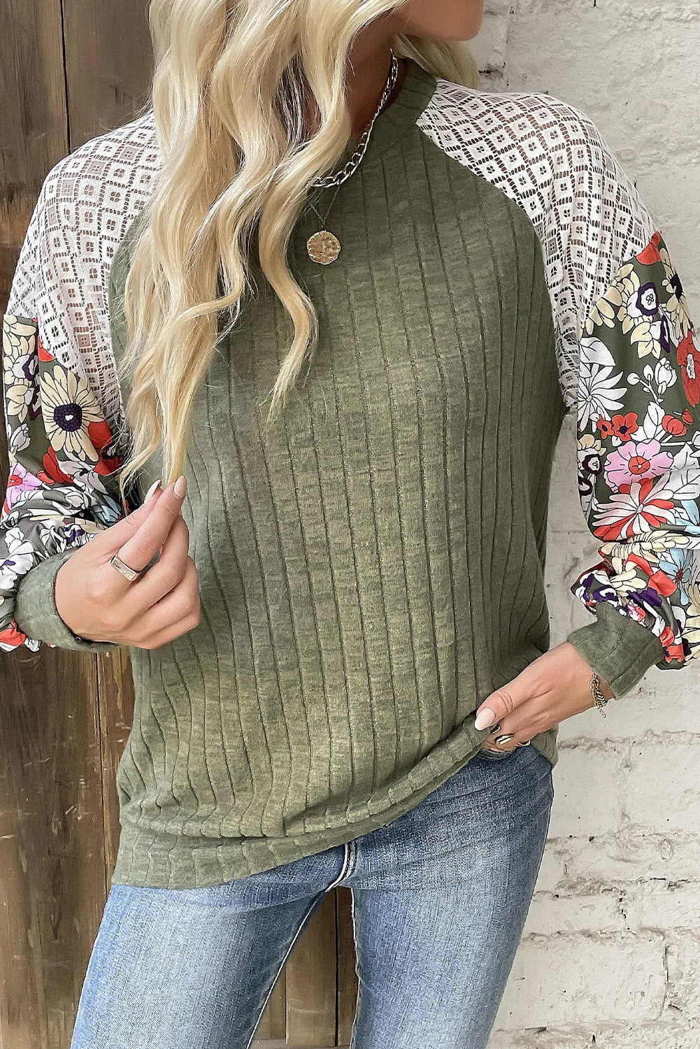 Women's Printed Long Sleeve Round Neck Top - Comfortable & Versatile Basic Blouse