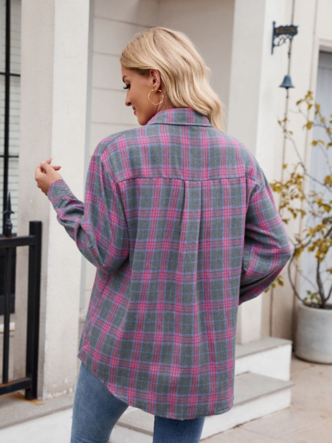 Women's Long Sleeve Plaid Shirt with Pockets - Stretchy Polyester Collared Button-Up