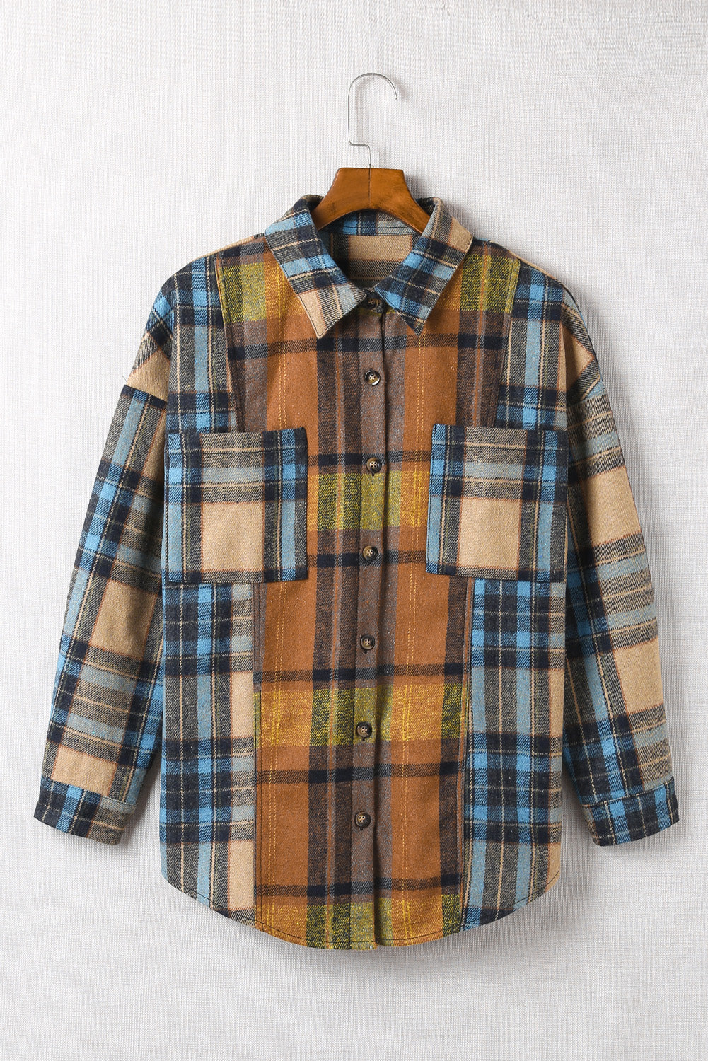 Women's Plaid Flannel Shacket Shirt Jacket with Curved Hem and Breast Pockets - Made of 100% Polyester