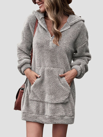 Women's Oversized Half-Zip Hoodie with Dropped Shoulders Front Pocket and Stylish Hood - Stylish and Comfortable Wardrobe Essential