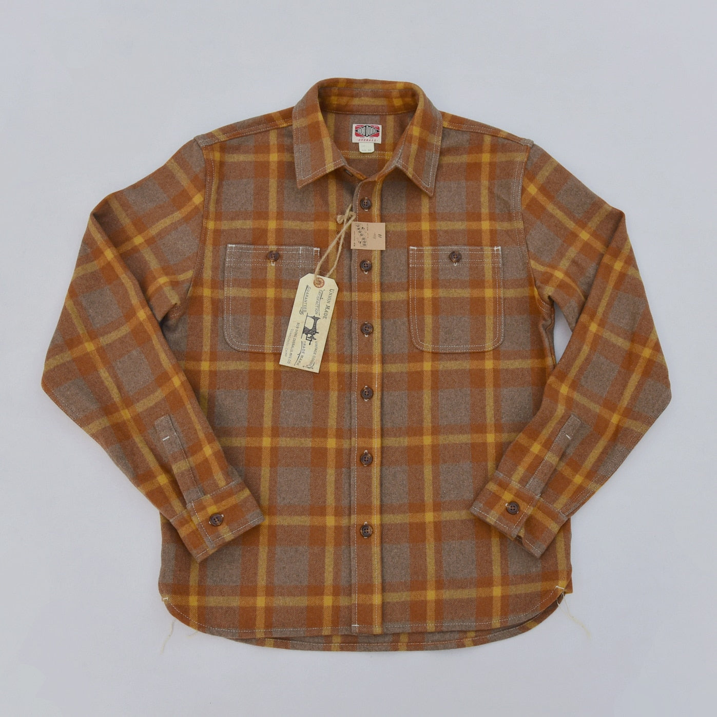 Classic Men's Wool Plaid Button Down Shirt with Pockets - Long Sleeve Warmth