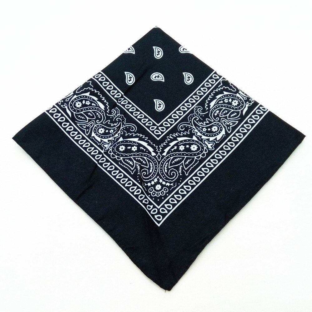 Polyester Cashew Print Bandana - Fade-Resistant Handkerchief for Stylish Wear