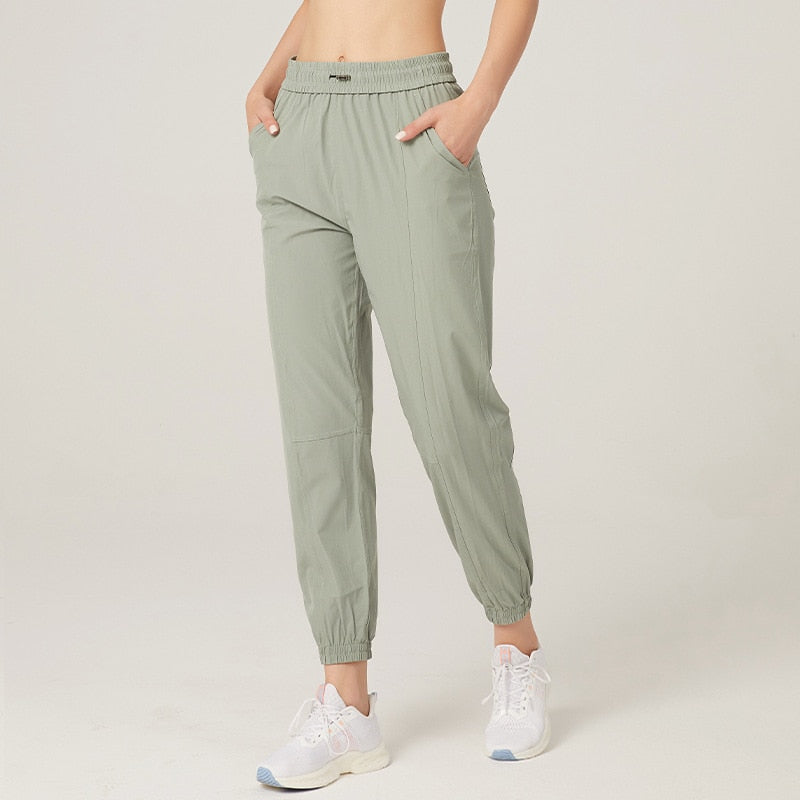 Womens Quick-Drying Drawstring Sweatpants in Polyester - Gym Joggers for Flexibility and Comfort