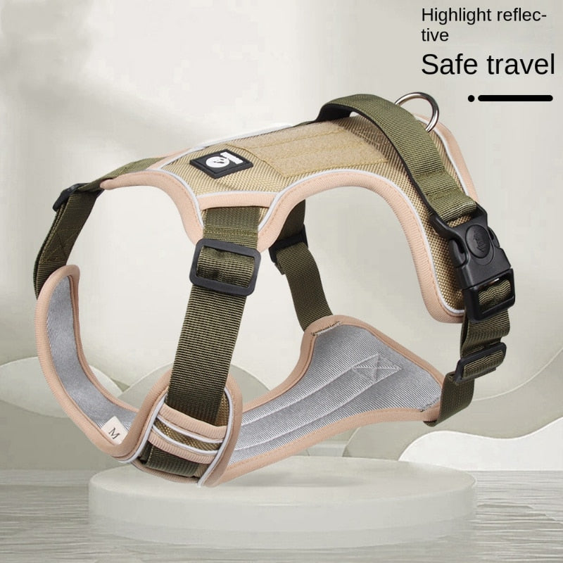 Adjustable Reflective Dog Harness with No-Pull No-Choke Technology: Comfort and Safety for Daily