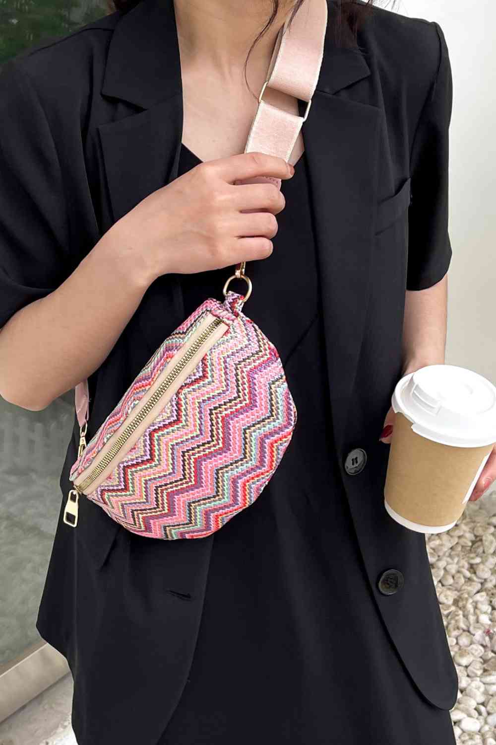 Stylish Chevron Straw Sling Bag