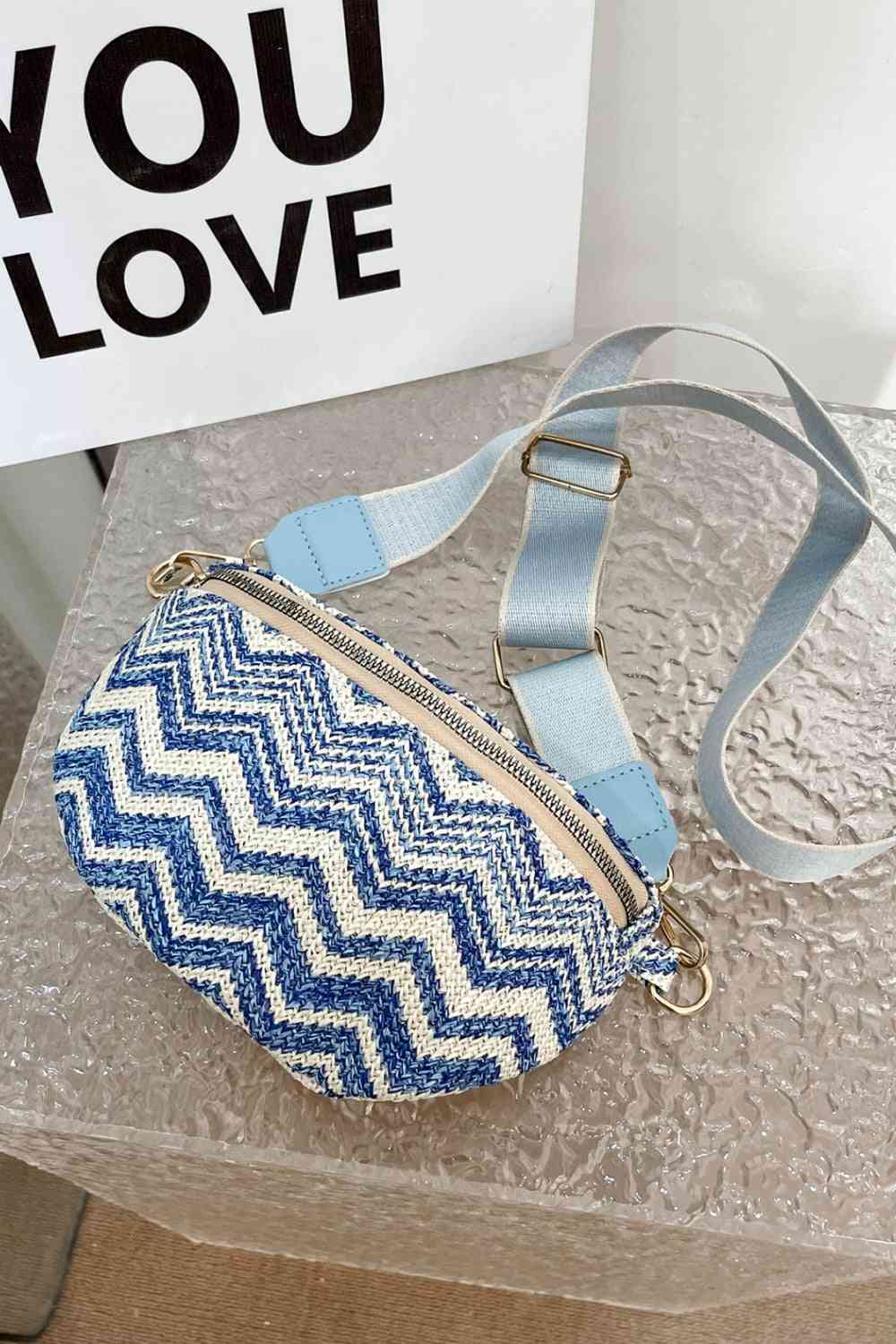 Stylish Chevron Straw Sling Bag